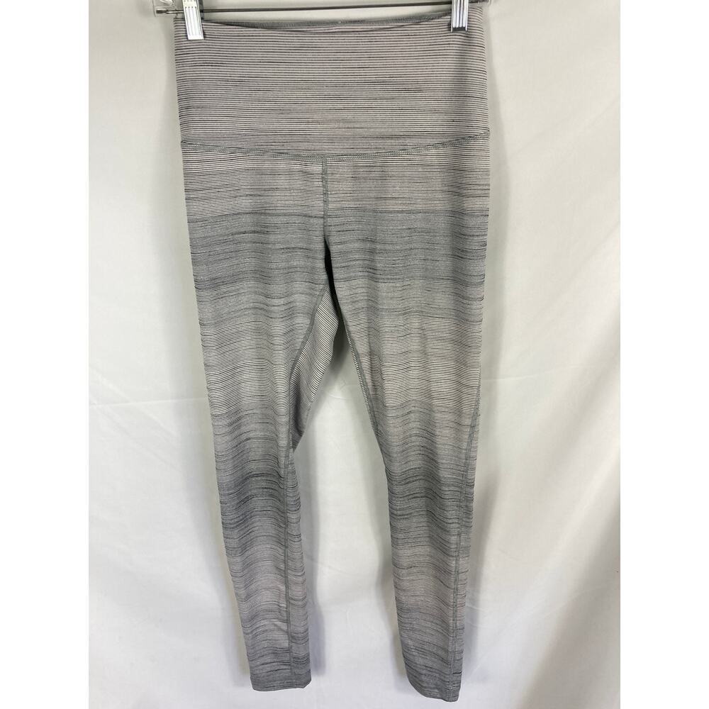 Zella Grey Stripe Leggings Size Small - Picture 6 of 10
